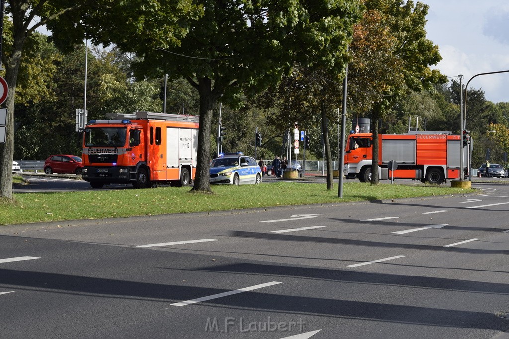 VU Koeln Buchheim Frankfurterstr Beuthenerstr P143.JPG - Miklos Laubert